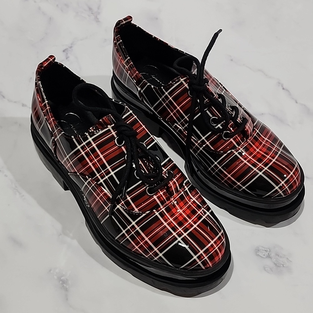 Jessica Simpson Sayze Lug  Oxford  Retro Red and Black Plaid Platform